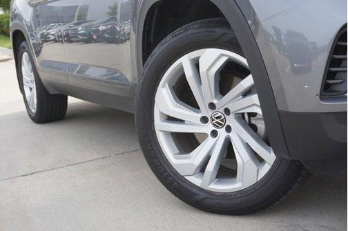 2023 Volkswagen Atlas 3.6L SE w/Technology