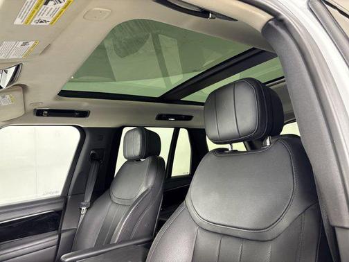 2022 Land Rover Range Rover P400 SE