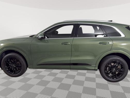 District Green Metallic 2025 Audi Q5 Premium Plus TFSI quattro S tronic