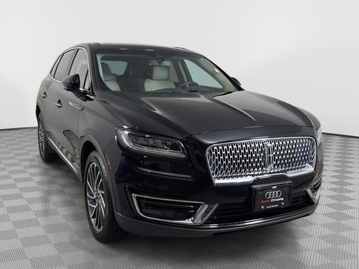 Infinite Black Metallic 2019 Lincoln Nautilus Reserve