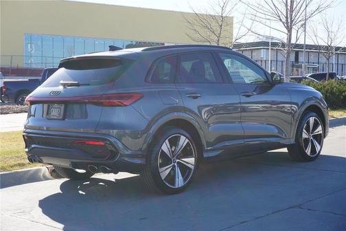 2025 Audi SQ5 3.0T Premium Plus