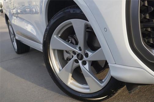 2025 Audi Q5 Premium Plus TFSI quattro S tronic