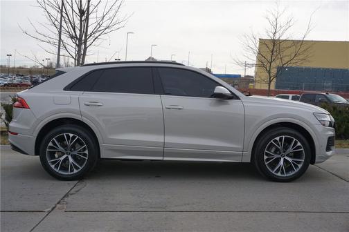 2023 Audi Q8 55 Premium