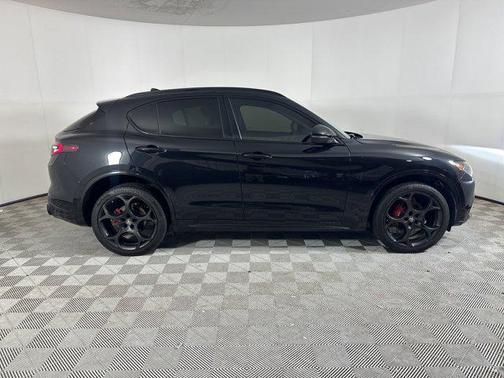 2024 Alfa Romeo Stelvio Ti