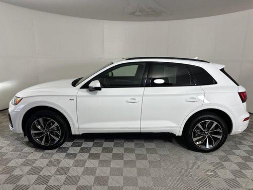 2024 Audi Q5 45 S line Premium
