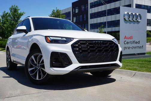 2024 Audi Q5 45 S line Premium
