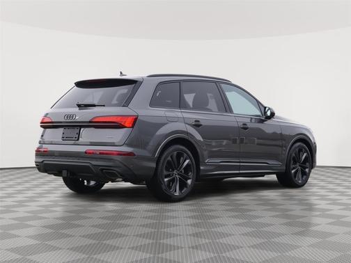 2026 Audi Q7 55 Premium Plus