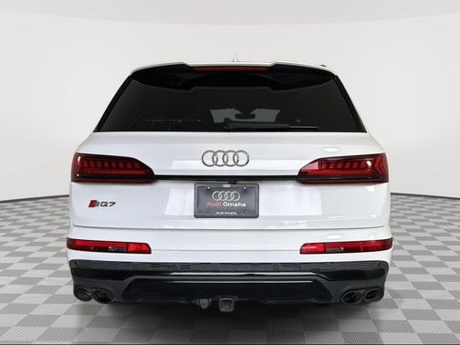 Glacier White Metallic 2024 Audi SQ7 4.0T Prestige
