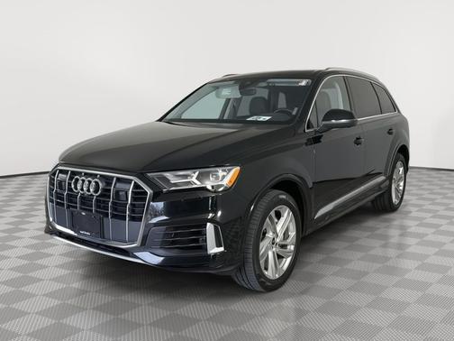 2023 Audi Q7 55 Premium Plus