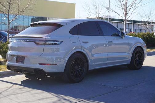 2022 Porsche Cayenne Turbo