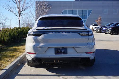 2022 Porsche Cayenne Turbo