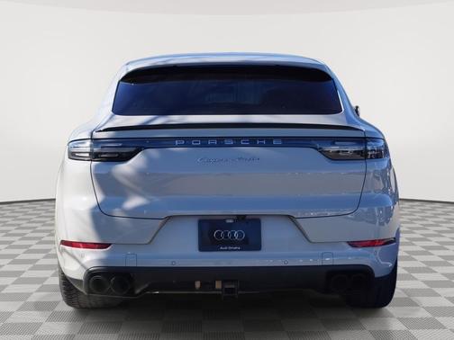 2022 Porsche Cayenne Turbo