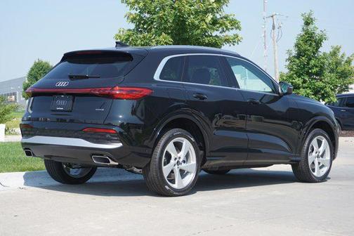 2025 Audi Q5 Premium Plus