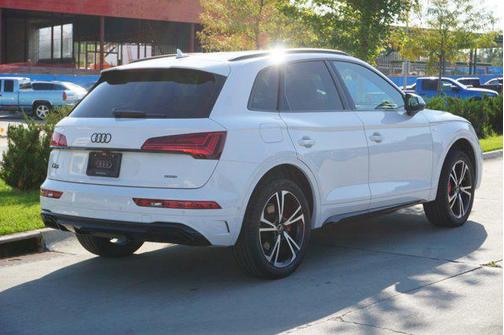 2025 Audi Q5 45 S line Prestige