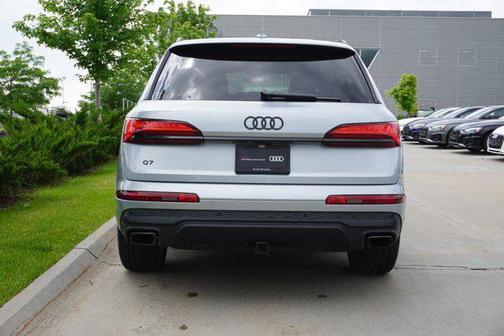 2025 Audi Q7 45 Premium Plus