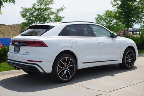 2020 Audi Q8 55 Premium Plus