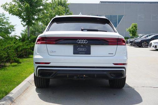 2020 Audi Q8 55 Premium Plus