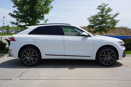 2020 Audi Q8 55 Premium Plus