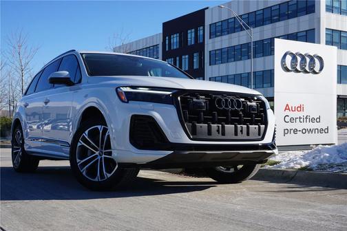2025 Audi Q7 45 Premium Plus