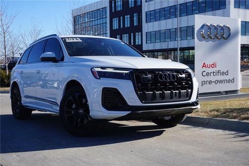 2025 Audi Q7 45 Premium Plus