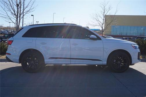 2025 Audi Q7 45 Premium Plus