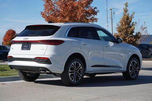 2025 Audi Q5 Premium TFSI quattro S tronic