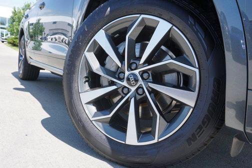 2024 Audi Q5 45 S line Premium