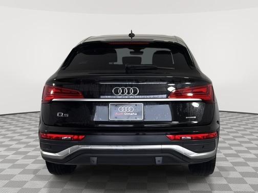 Mythos Black Metallic 2023 Audi Q5 Sportback S line Premium