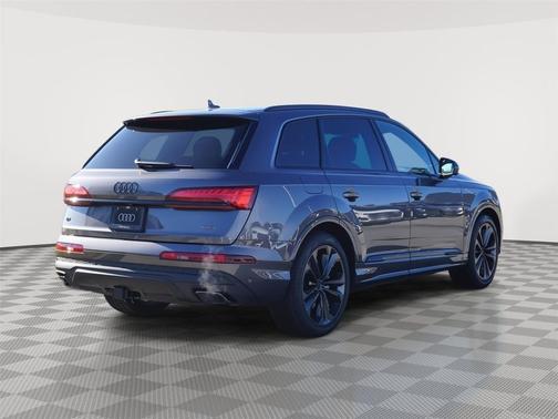 2026 Audi Q7 55 Premium Plus