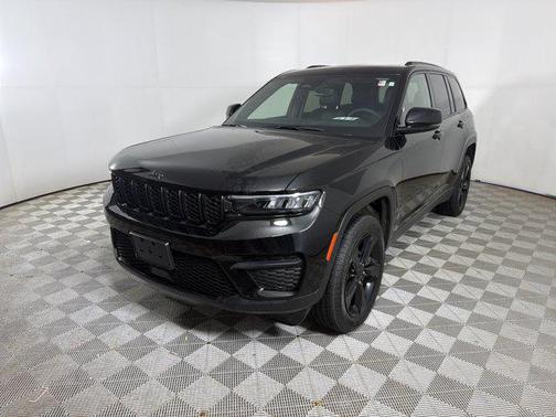 2023 Jeep Grand Cherokee Altitude