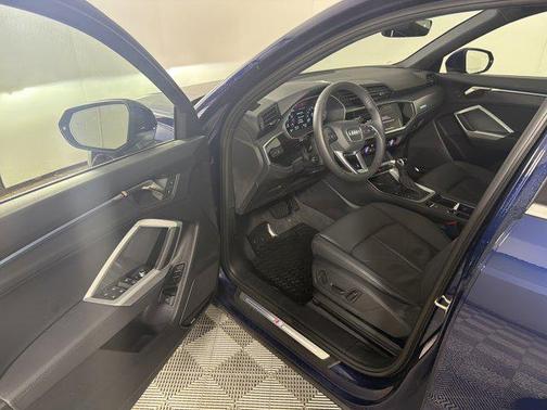 2025 Audi Q3 45 S line Premium Plus