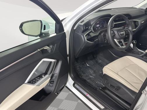 2025 Audi Q3 45 S line Premium Plus