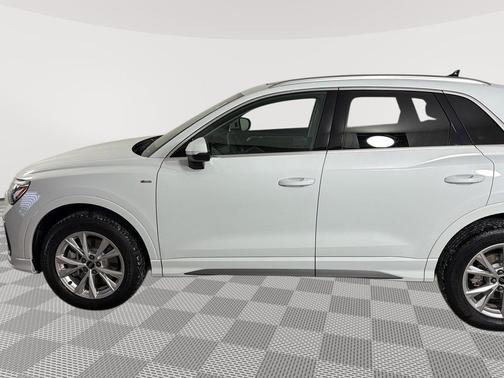 2025 Audi Q3 45 S line Premium Plus