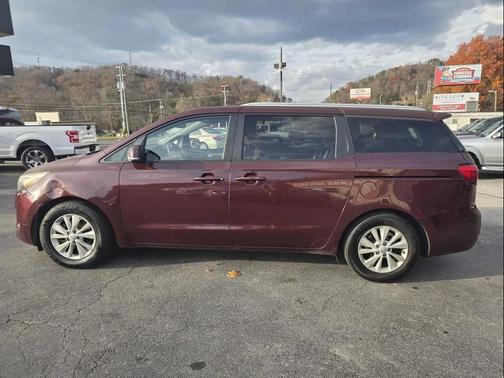 2015 Kia Sedona LX