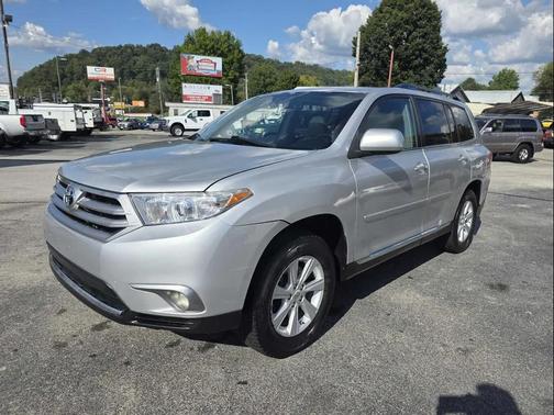 2011 Toyota Highlander SE
