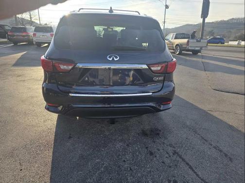 2017 INFINITI QX60 Base