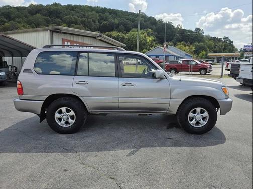 2001 Toyota Land Cruiser Base