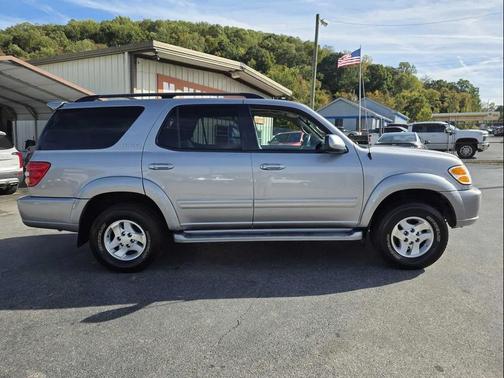 2001 Toyota Sequoia Limited