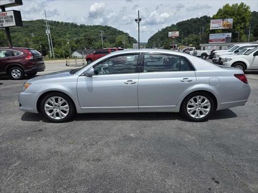 2009 Toyota Avalon XLS