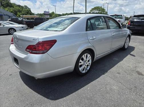 2009 Toyota Avalon XLS