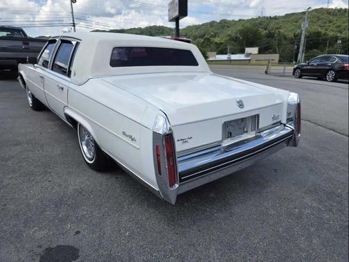 1985 Cadillac Fleetwood Brougham