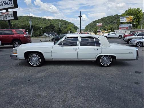 1985 Cadillac Fleetwood Brougham
