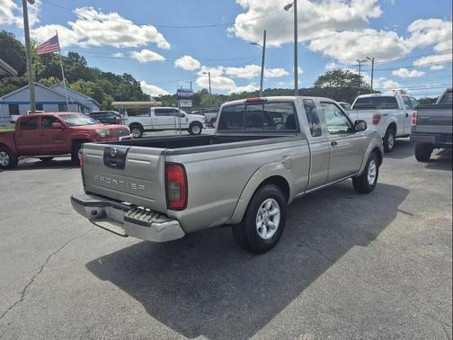 2004 Nissan Frontier XE King Cab