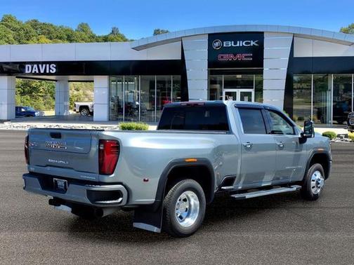 Sterling Metallic 2024 GMC Sierra 3500 Denali