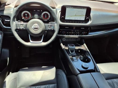 2022 Nissan Rogue Platinum