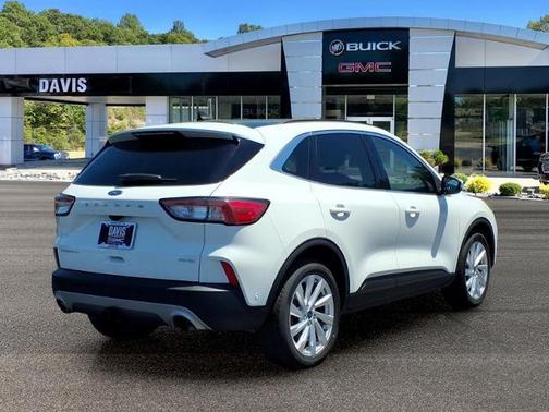 Star White Metallic Tri-Coat 2021 Ford Escape Titanium
