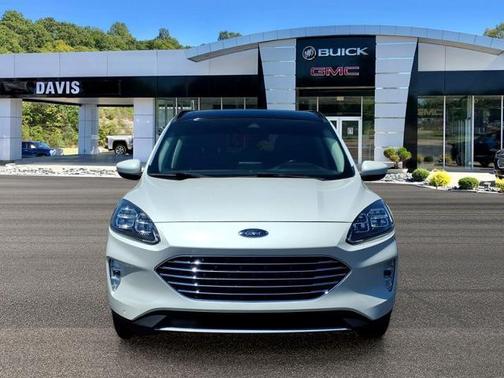 Star White Metallic Tri-Coat 2021 Ford Escape Titanium