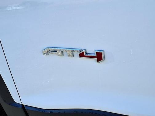 2023 GMC Acadia AWD AT4