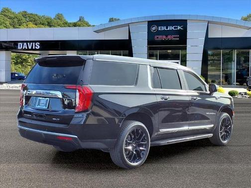 2022 GMC Yukon XL SLT