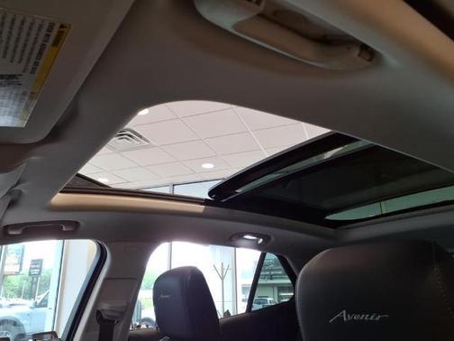 2025 Buick Envision Avenir AWD